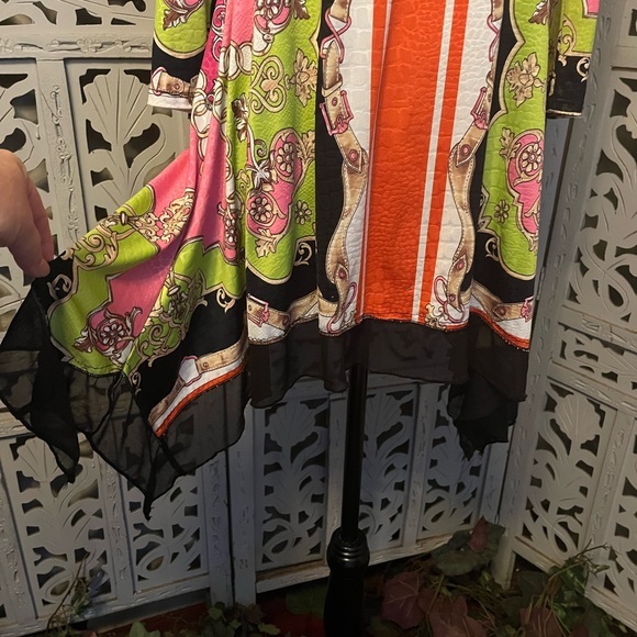 FROM THE HEART FANTASTIC BOHO FRESH BLACK & MULTICOLORS DESIGN LONG SLEEVE TOP - Picture 5 of 11